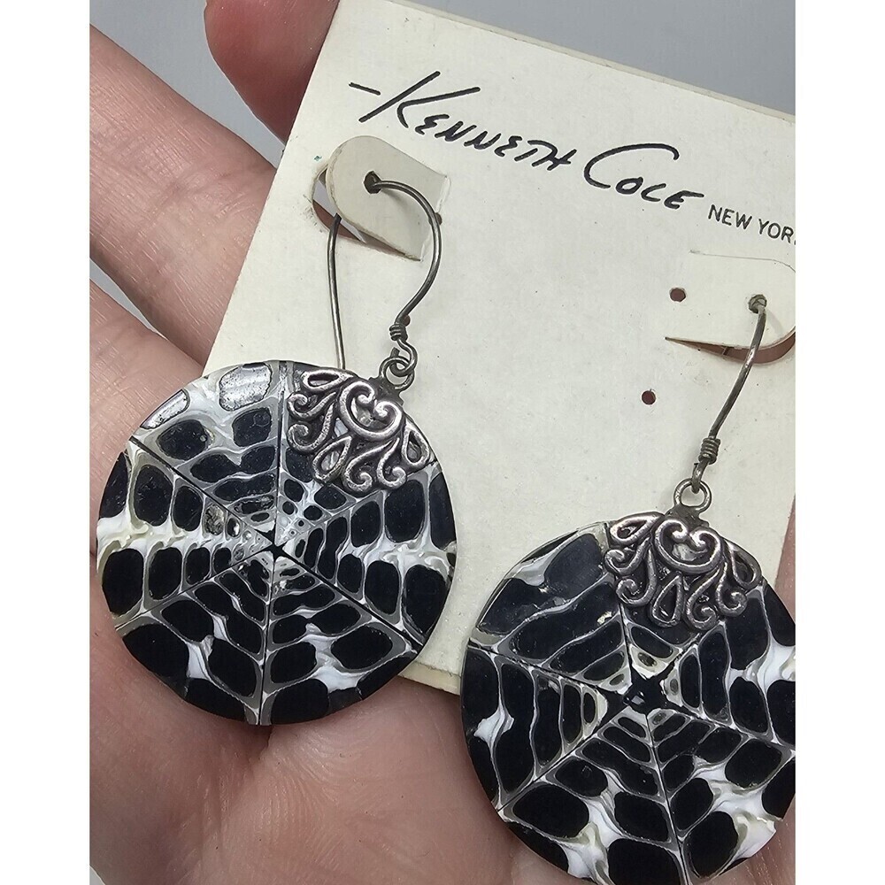 Kenneth Cole Silver Spider Web Design Black Coral Shell Dangle Earrings NEW - Picture 2 of 9